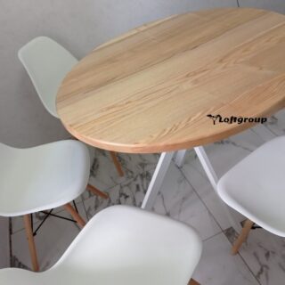 Круглий кухонний стіл