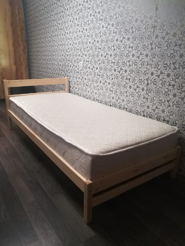 Дерев'яне ліжко купити із сосни