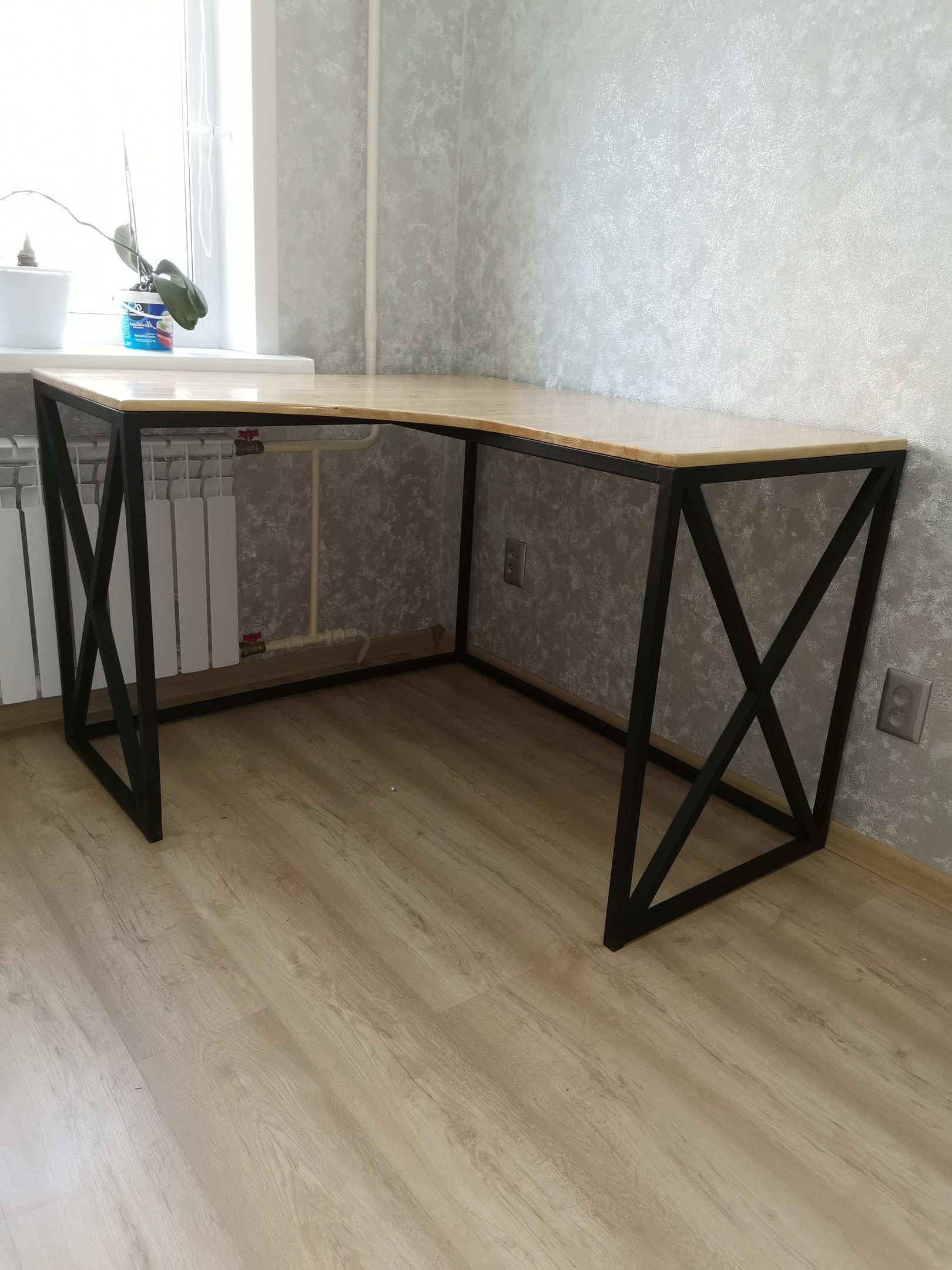Угловой компьютерный стол в стиле лофт купить Киев, Одесса | Loftgroup