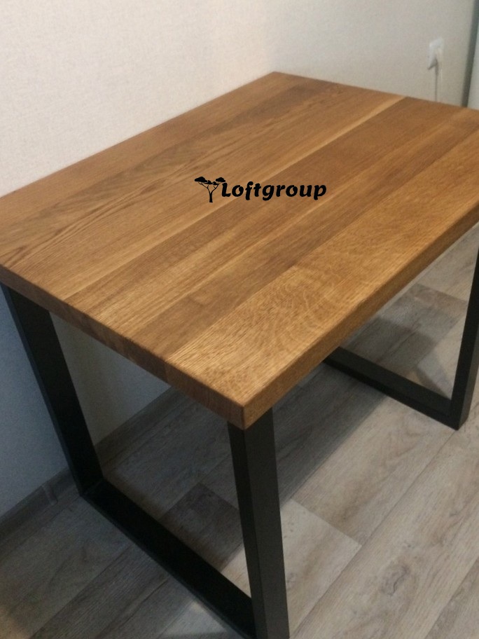 Кухонний стіл з масиву на замовлення