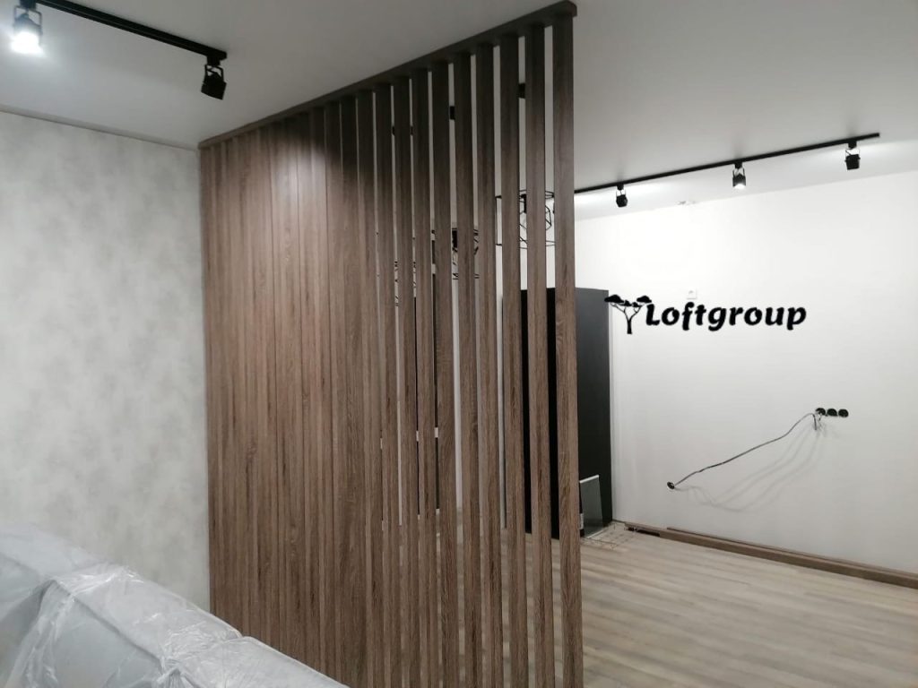 Деревянная перегородка в квартиру | Loftgroup