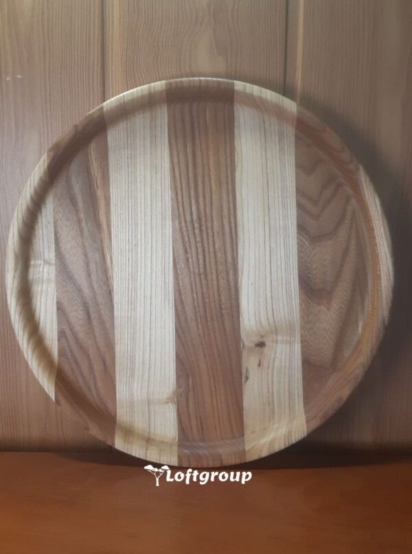 Тарелка из дерева